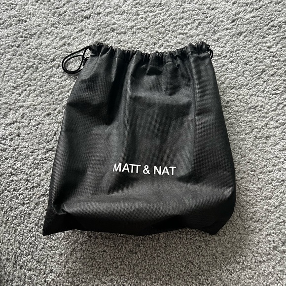Matt & Nat Petra Vegan Crossbody Bag - Vintage - Picture 9 of 9